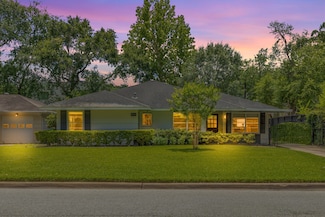 3923 W Main St, Houston, TX 77027