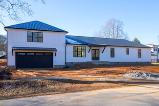 5021 Station Dr, Pegram, TN 37143