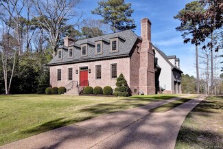 911 Smithfield Blvd, Smithfield, VA 23430