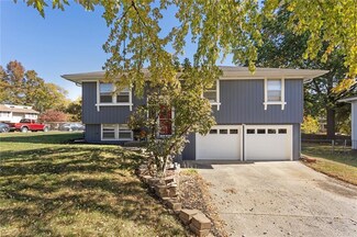 7363 N Hickory St, Kansas City, MO 64118