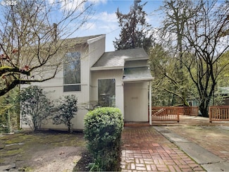6601 SW Parkhill Dr, Portland, OR 97239
