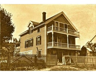 5 Valley St, Manville, RI 02838