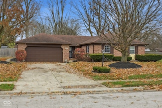2208 Hogan Dr, Indianapolis, IN 46229