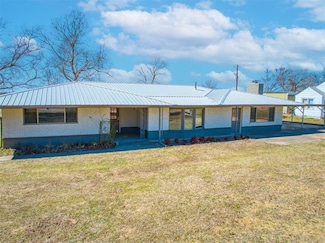 2323 N Jim Thorpe Blvd, Prague, OK 74864