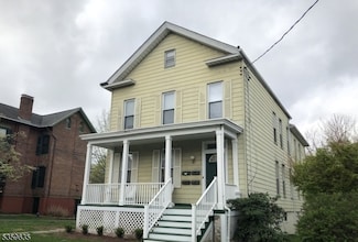 60 Park Ave, Flemington, NJ 08822