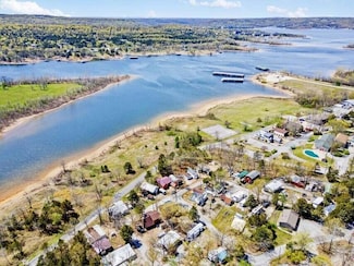 166 Sunny Cir, Hollister, MO 65672