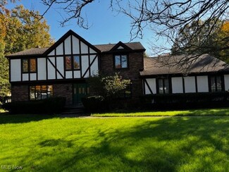 6055 Tippecanoe Rd, Canfield, OH 44406
