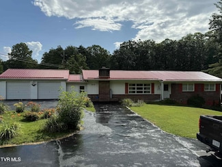 2818 Dungannon Rd, Coeburn, VA 24230