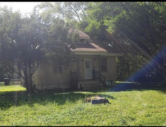 2344 Gardner Dr, Saint Louis, MO 63136