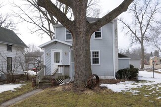 229 N Franklin St, Poynette, WI 53955