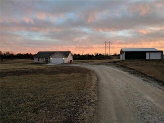 526 Texas Prairie Rd, Bates City, MO 64011