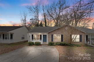 1109 Cherry Meadow Ln, Rock Hill, SC 29732