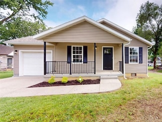 118 W Hickory St, Nevada, MO 64772