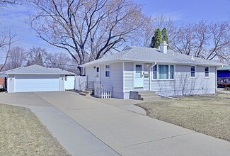 5212 65th Ave N, Minneapolis, MN 55429