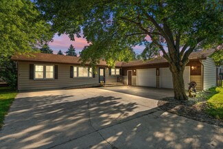 138 E Trett St, Wheatfield, IN 46392
