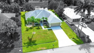165 SE Whitmore Dr, Port Saint Lucie, FL 34984