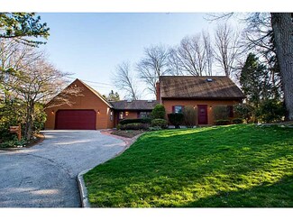 175 Sage Dr, Warwick, RI 02886