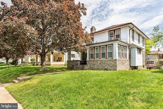 301 N Maple Ave, Lansdowne, PA 19050
