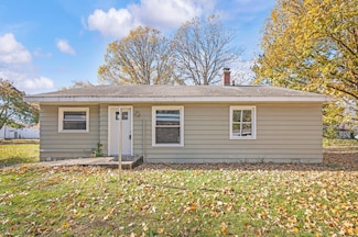 1723 Broadway St, Niles, MI 49120