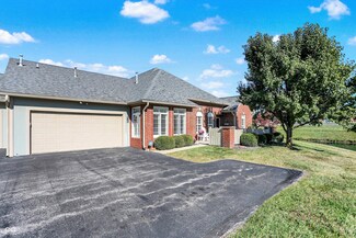 2817 Grandview Ln, Greenwood, IN 46143