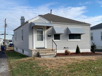 10651 Saint Stephen Ln, Saint Ann, MO 63074