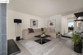 8711 Mountain Blvd Unit 28, Oakland, CA 94605