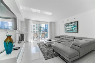 1200 Brickell Bay Dr Unit 2315, Miami, FL 33131