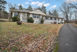 4542 Shys Hill Rd, Nashville, TN 37215