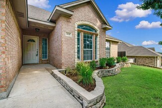 816 Ridgehill Ct, Burleson, TX 76028