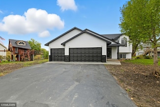 2302 Maple Ln, Buffalo, MN 55313