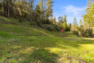 17422 Scopar Rd, Grass Valley, CA 95949