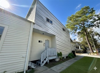 1942 Fern St, New Orleans, LA 70118