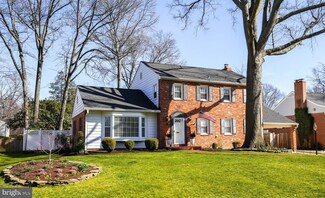 8507 Stable Dr, Alexandria, VA 22308