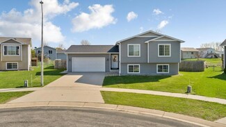 203 9th Ave SE, Kasson, MN 55944