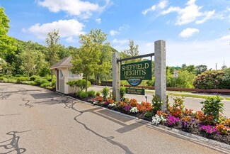 808 Lewis o Gray Dr, Saugus, MA 01906