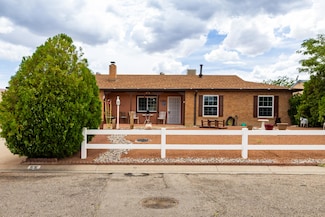 55 Lynwood Dr SE, Rio Rancho, NM 87124
