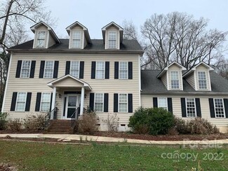 6040 Providence Rd, Charlotte, NC 28226