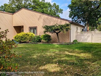 417 Continental St, Forked River, NJ 08731