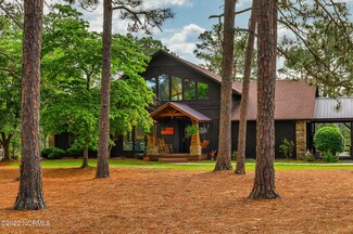 5996 Calloway Rd, Aberdeen, NC 28315