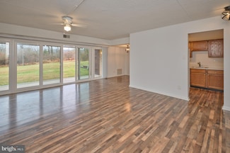 22 Hermitage Dr Unit T14, New Hope, PA 18938