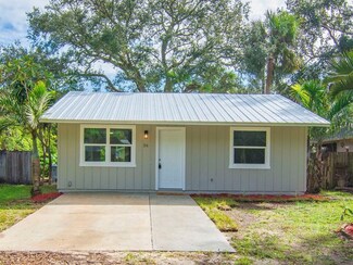 36 46th Ct, Vero Beach, FL 32968
