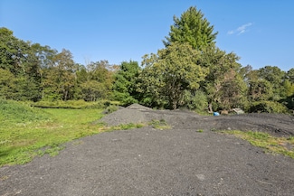 96 Georgetown Rd, Weston, CT 06883