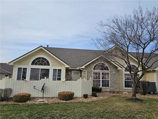6105 NE Kensington Dr, Lees Summit, MO 64064