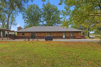 31603 E 175th St, Pleasant Hill, MO 64080