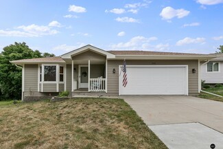 1868 SW 31st St, Lincoln, NE 68522