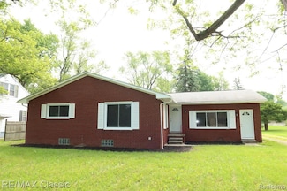 3132 N Monroe St, Monroe, MI 48162