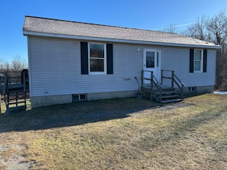 20 Mount View, Plymouth, ME 04969