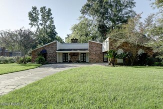 107 Froeba Dr, Carencro, LA 70520