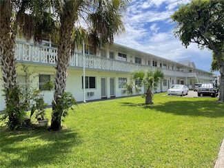 101 NW 204th St Unit A-4, Miami, FL 33169
