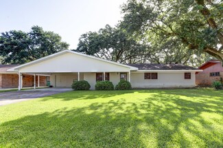 2616 Hemlock St, Morgan City, LA 70380